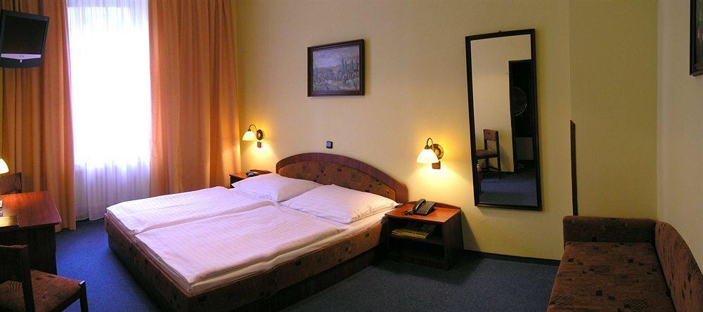 Hotel Victoria 3*